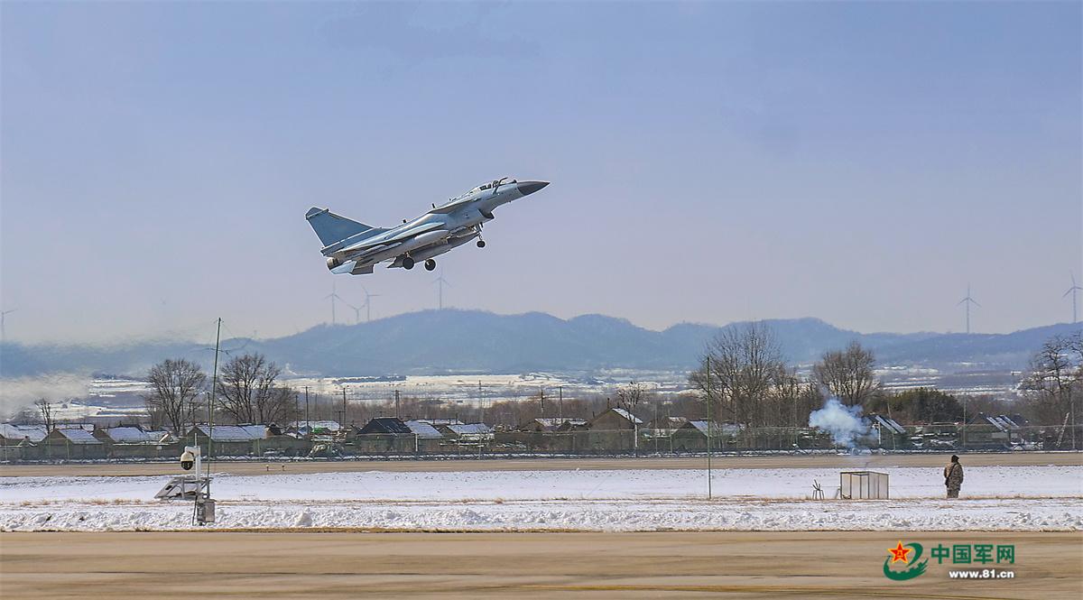 北部戰區空軍某旅推行集約化組訓模式,讓架次效益“最大化”