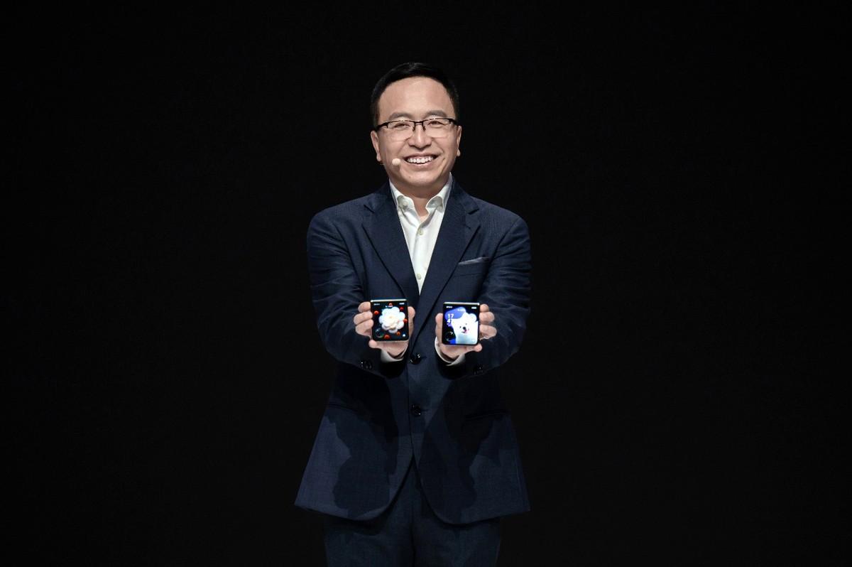 榮耀首款豎折手機Magic V Flip發佈，外屏尺寸達4英寸