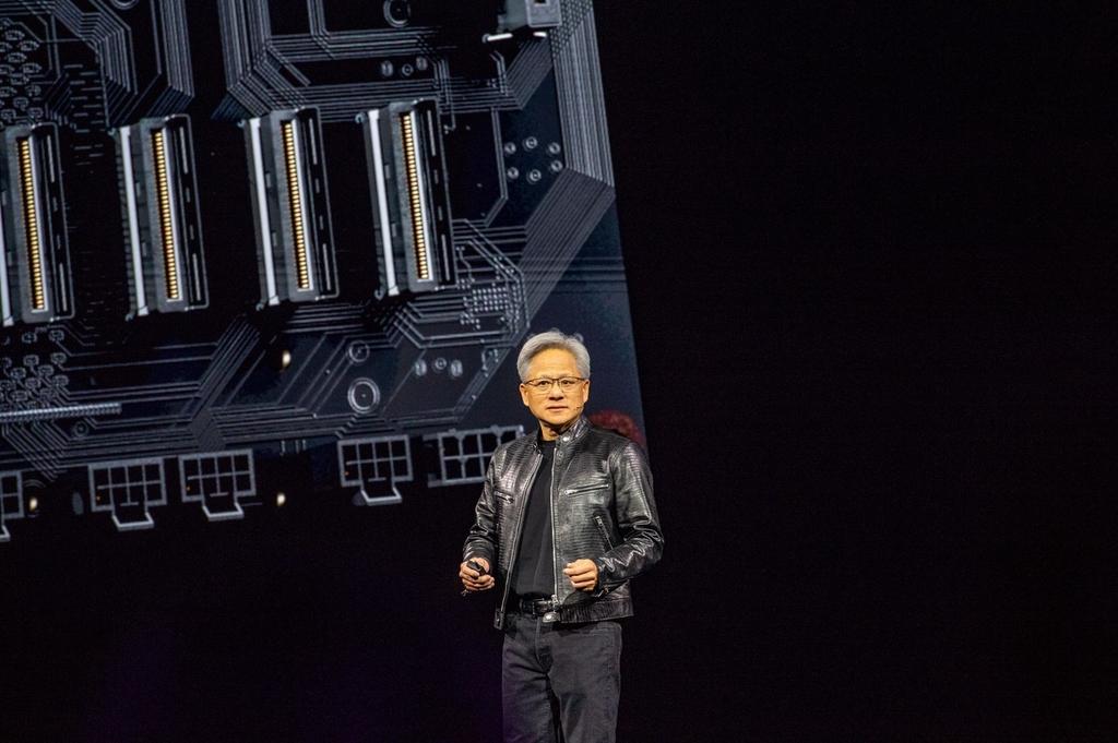 Nvidia CEO黃仁勳財富激增 持股價值超900億美元