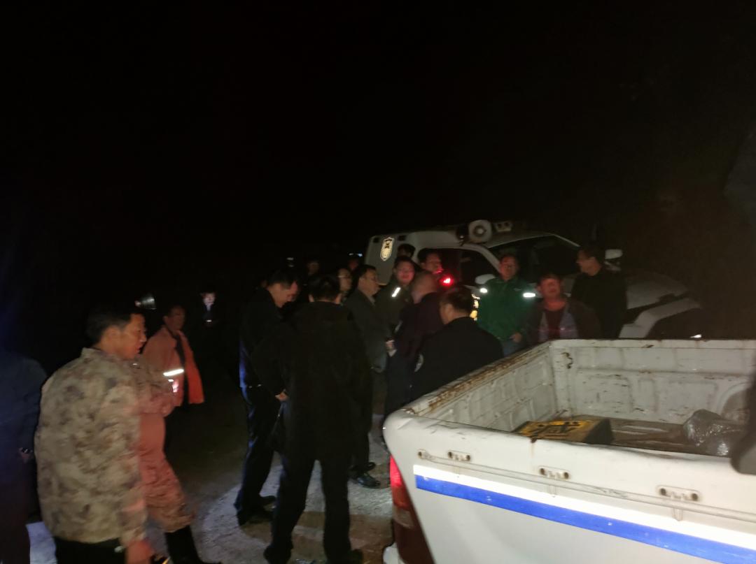 村民深山迷路，無人機+警犬！出動！
