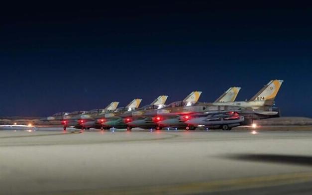 現場視頻！以媒：以軍公佈空襲伊朗的戰機起降畫面