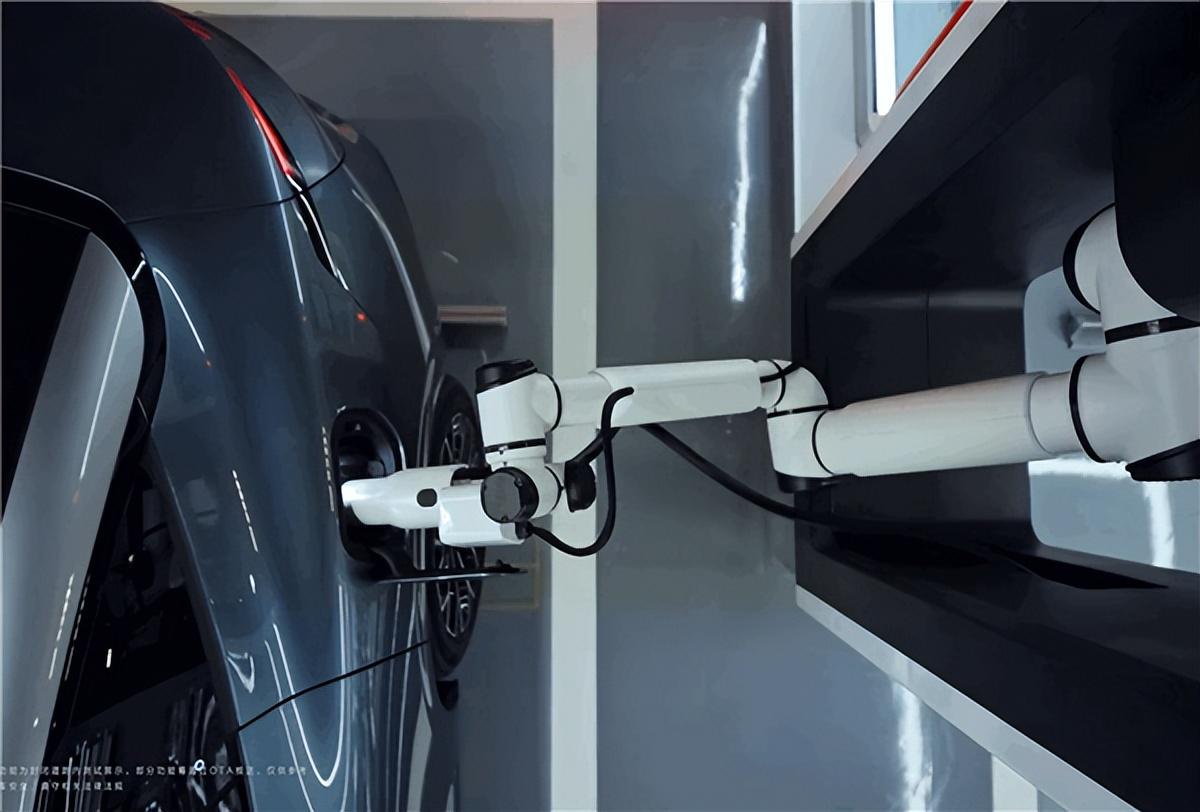 極氪發佈無人代客泊車和自動充電方案：停車、插樁、結算全程自動