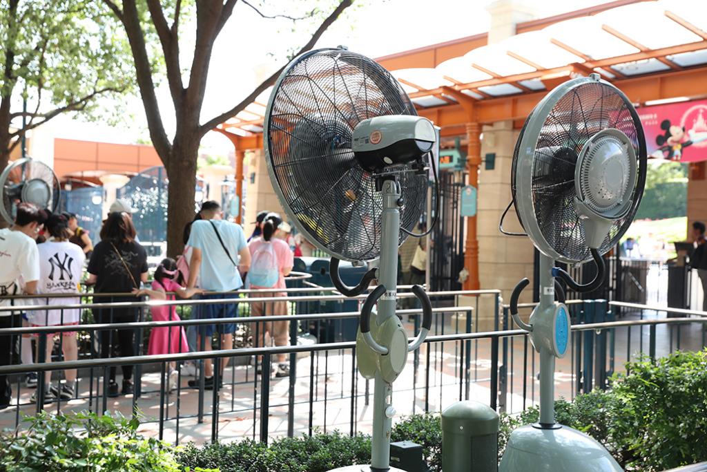 持續高溫，上海迪士尼花車巡遊和其他室外演出將根據天氣調整