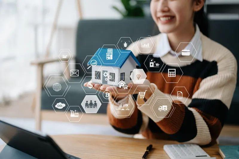 房地產板塊大漲！基金經理策略分化：丘棟榮精準佈局，董理提前減倉