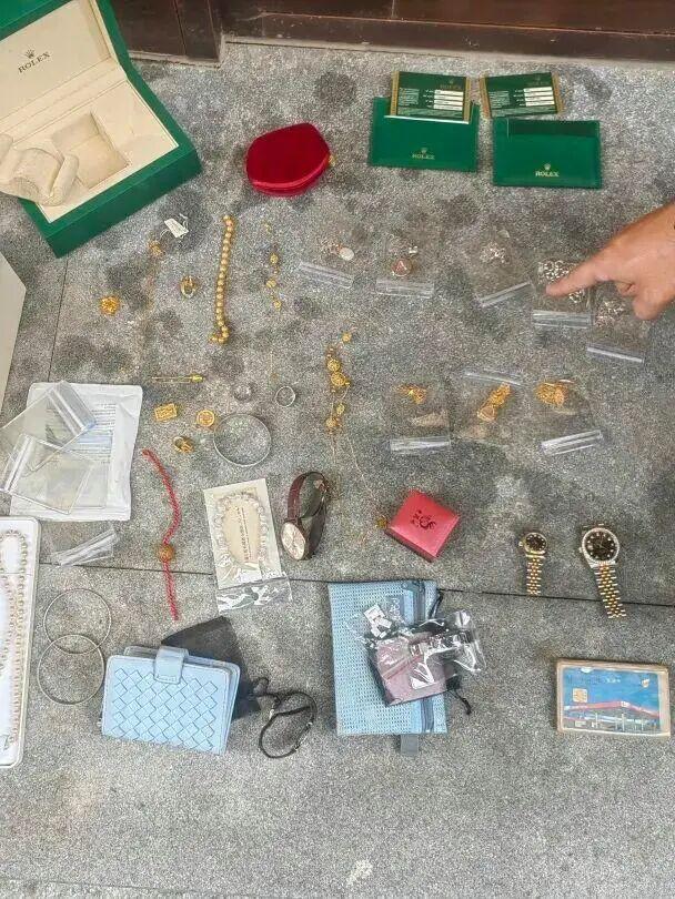 男子翻入鄰居家偷70萬元財物，反報警稱8萬黃金被盜，自首時痛哭：兩家大門密碼共享，因生意失敗冒險