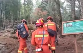 5人違規攀登被困黑熊出沒區域，警方展開14小時緊急營救