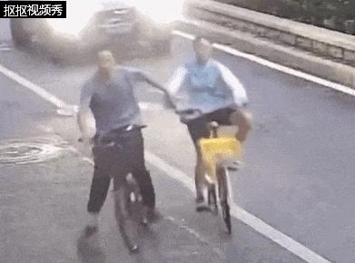 14歲女孩被男子瘋狂別車，狂追一公里！北京警方：李某某（男，42歲）行拘