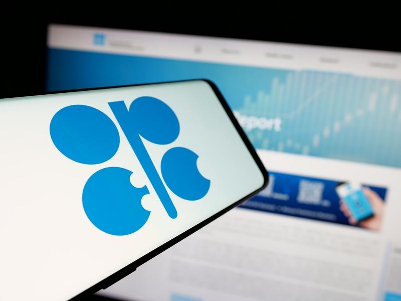 OPEC+或於今日批准9月大幅增產54.8萬桶/日 提前一年終結220萬桶減產協議