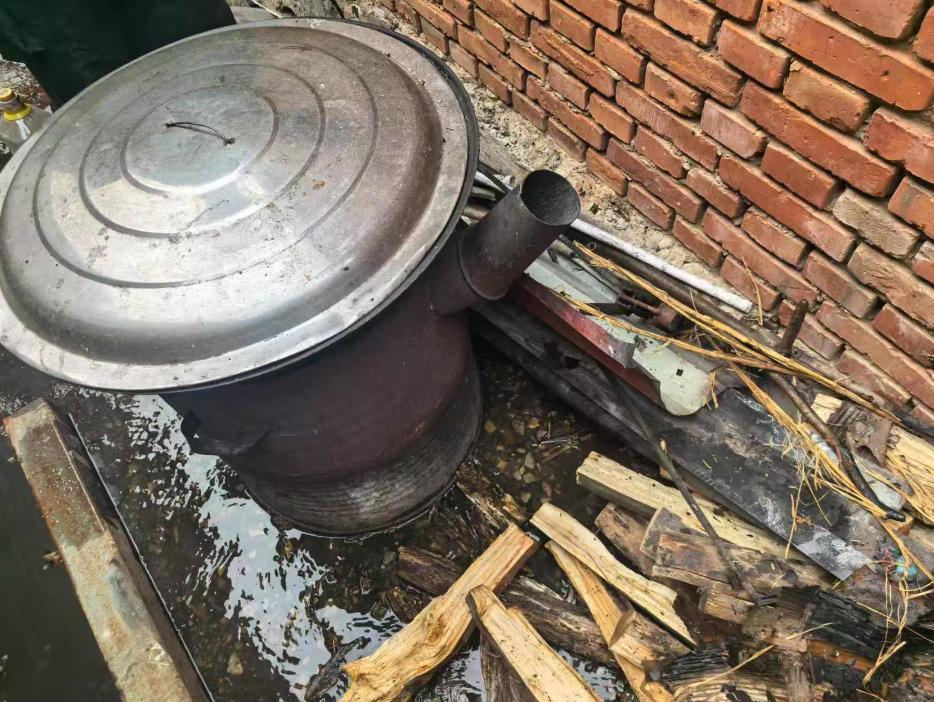 大風天柴鍋做飯無人看管 北京兩村民被罰