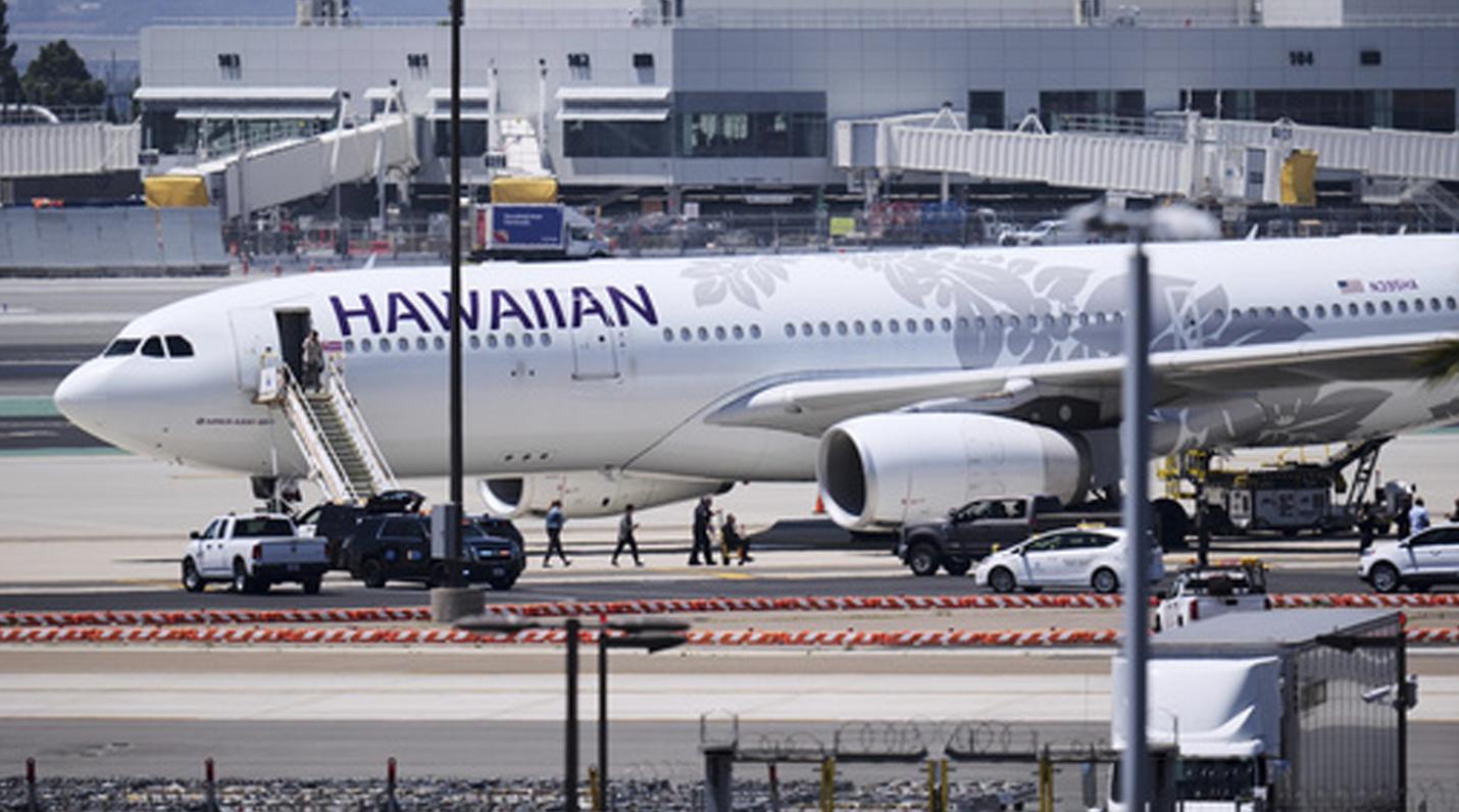 美媒：夏威夷航空一客機起飛前疑遭“炸彈威脅”緊急疏散乘客，1人被捕