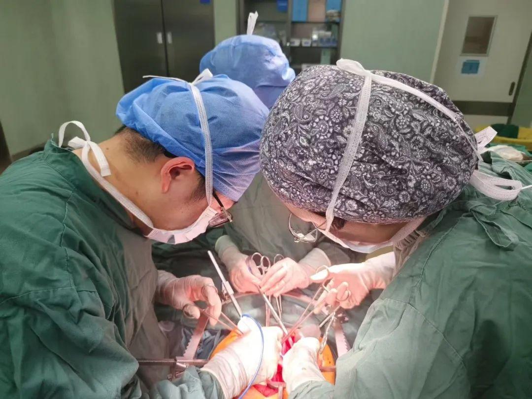 杭州女子突然確診晚期，瞬間崩潰：去年一切正常啊！醫生提醒：有這3個症狀，趕緊就醫