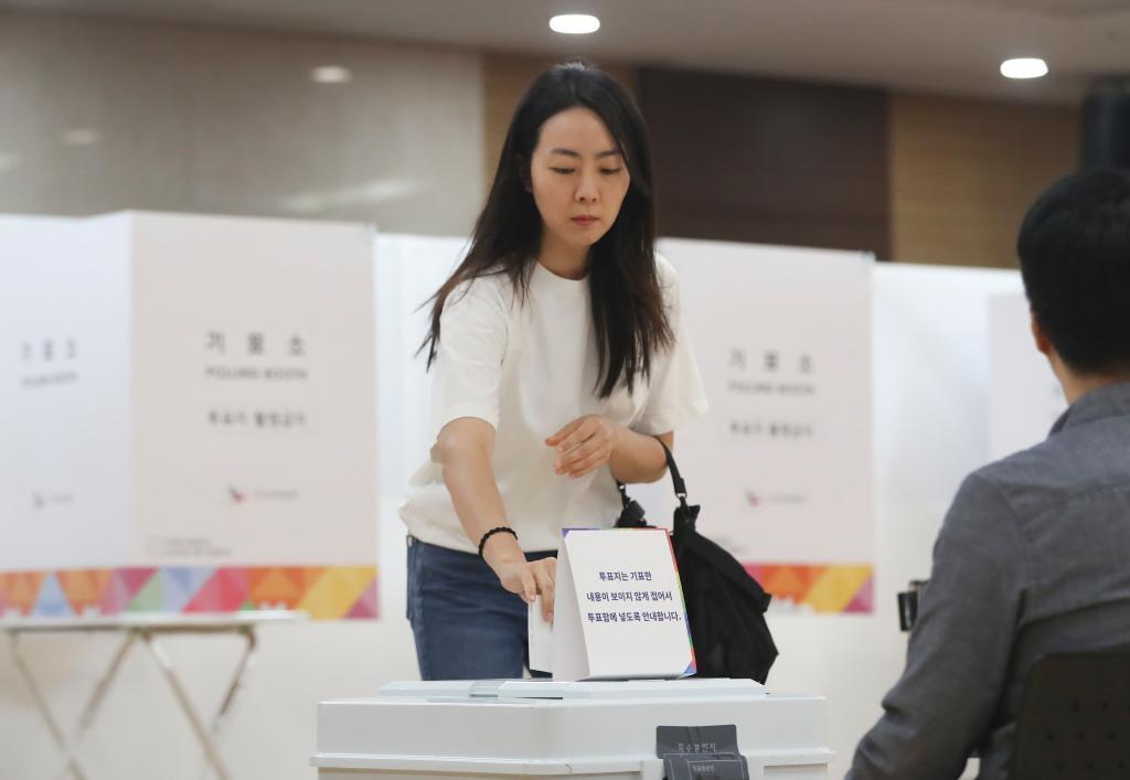 李在明出口民調大幅領先 新總統預計4日直接就職