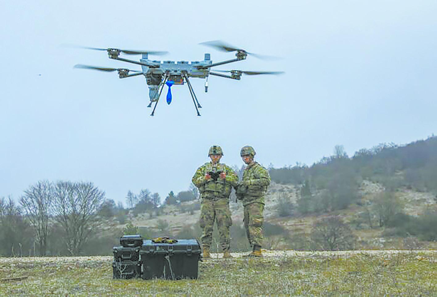 忽視實戰經驗，缺乏內部交流，美軍炫耀“無人機扔手雷”被羣嘲