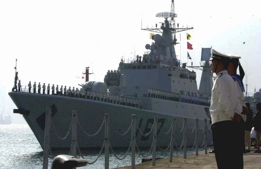 香江艦影：人民海軍艦艇歷次訪港精彩瞬間