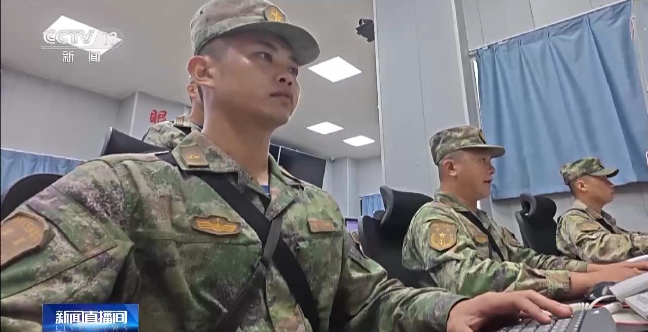 從近百個米粒大小的光斑中揪出可疑目標 直擊海軍演練現場