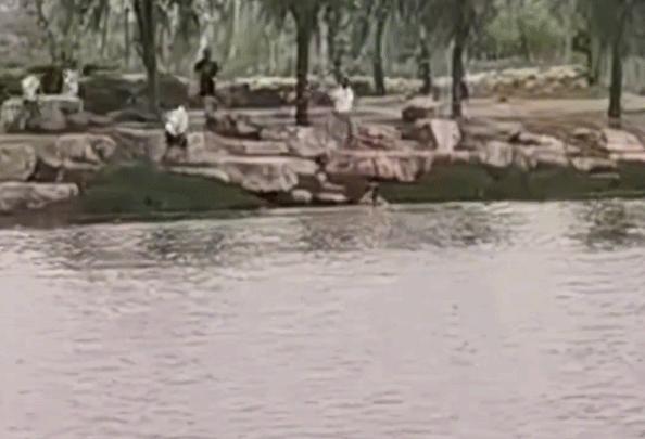 “我是軍人，讓我再救一個！”