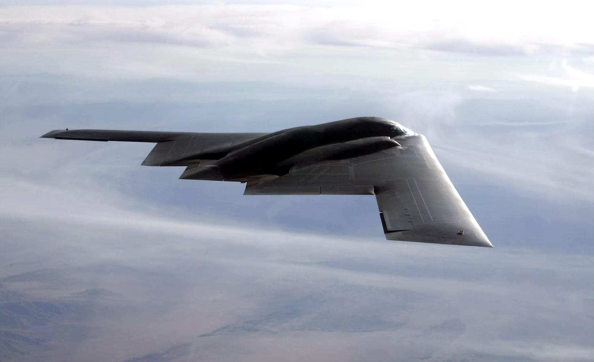 以媒曝飛行追蹤數據：兩架B-2轟炸機從美國本土起飛，飛往關島美軍基地