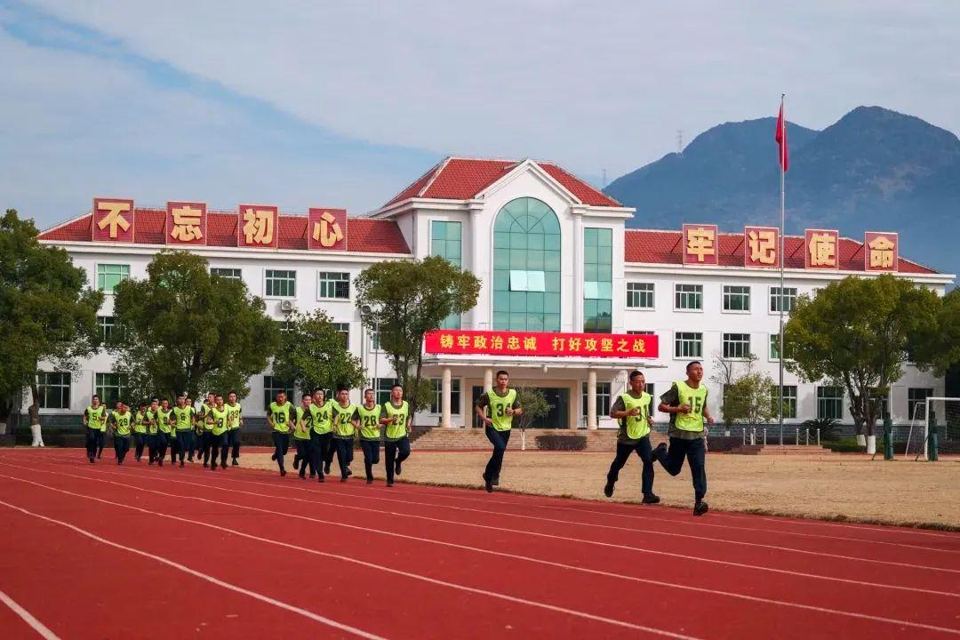 軍（警）士選晉，開考！