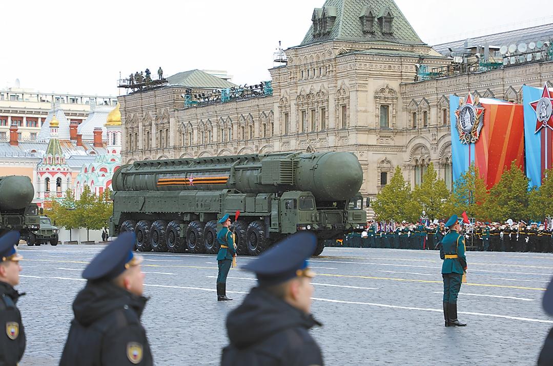 “無人機剋星”引關注，裝甲救護車首次露臉，今年俄紅場閱兵突出“實戰化”