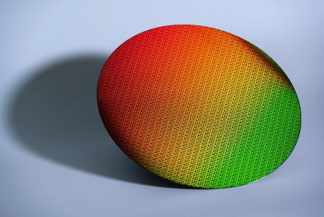 英特爾宣佈Intel 18A芯片已上電運行 將用於明年推出的客戶端和服務器產品
