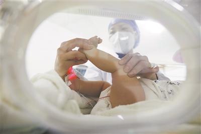 專家提示警惕 中晚期早產兒神經發育風險