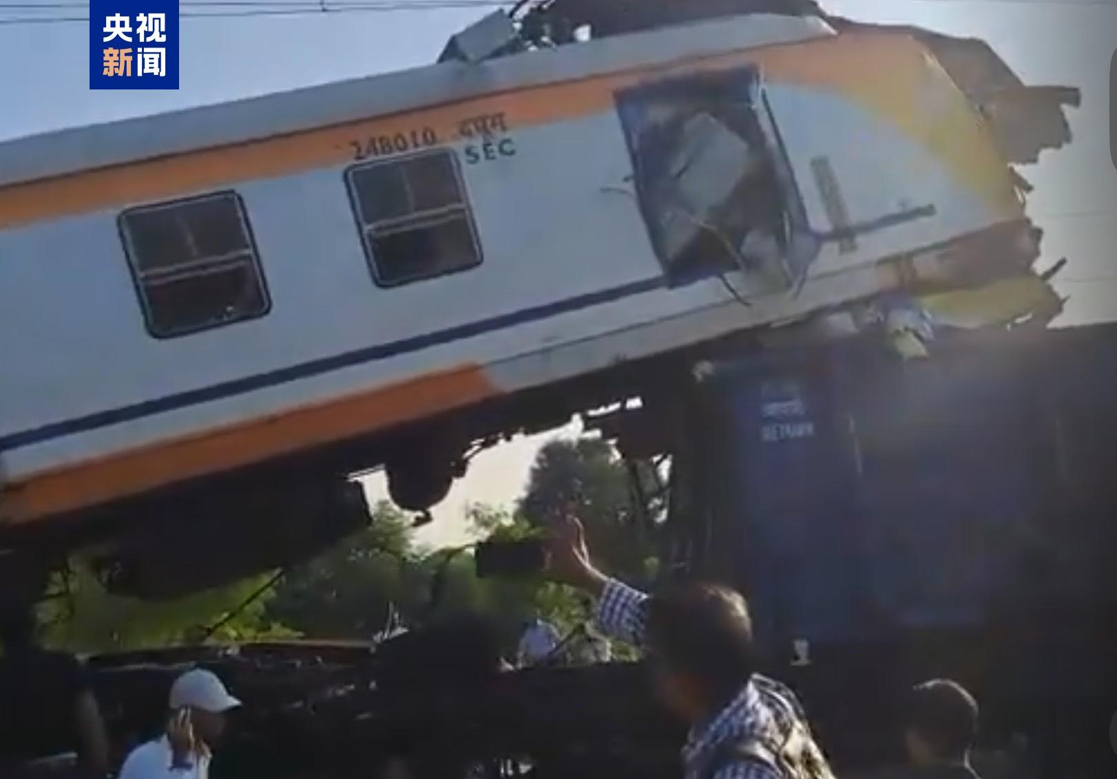 印度恰蒂斯加爾邦發生火車相撞事故 已致11人死亡