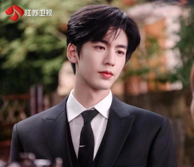爲《愛你》學中醫！張凌赫：想挑戰沒演過的角色