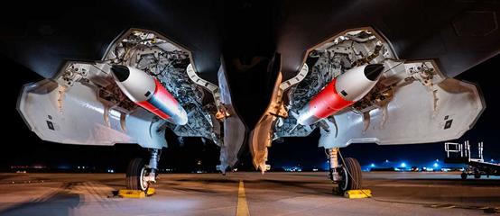美方公開核航彈最新測試畫面：F-35A隱身戰機成功投擲“無核裝藥”B61-12