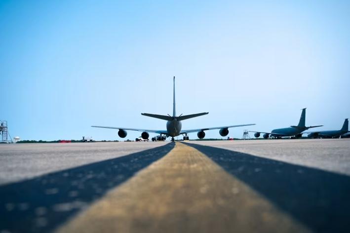 美媒：美軍一基地收到可疑包裹，多人出現不適被送醫，調查仍在進行中