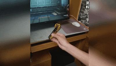 這種“蝴蝶刀”玩具正風靡校園，實測發現很危險！