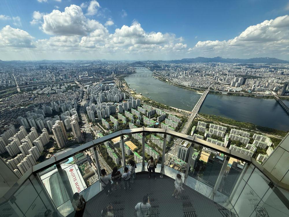 韓國各界爲高考“護航”：調整航班、暫停軍演、推遲上班