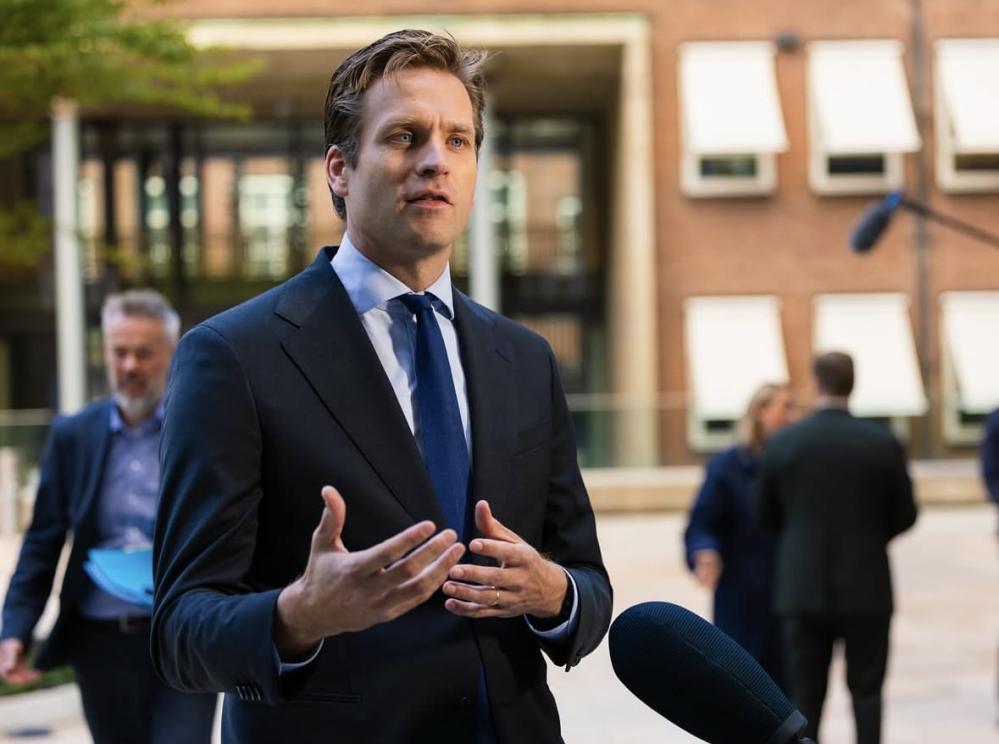 荷蘭經濟大臣：高級代表團將於“下週初”赴華，尋求解決安世半導體問題