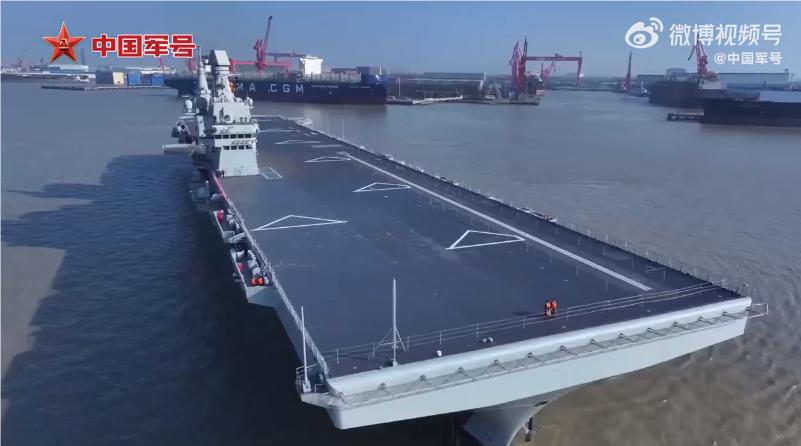 四川艦航拍畫面來了！